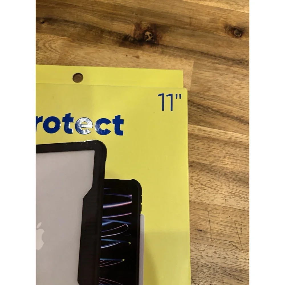 ONN. Slim‎ Rugged Tablet Case for 11'' Screen iPad Pro and 11